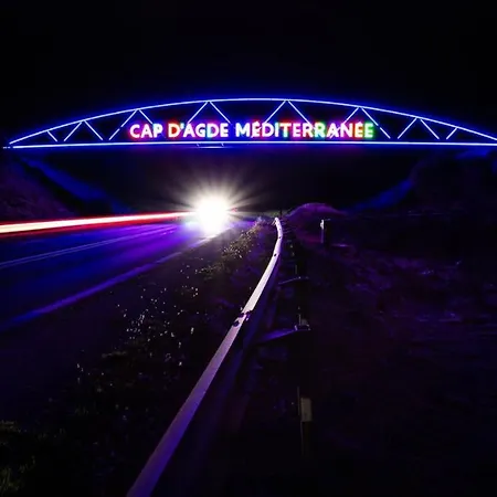 Cap Capistol Le Cap D'agde Vue Port *