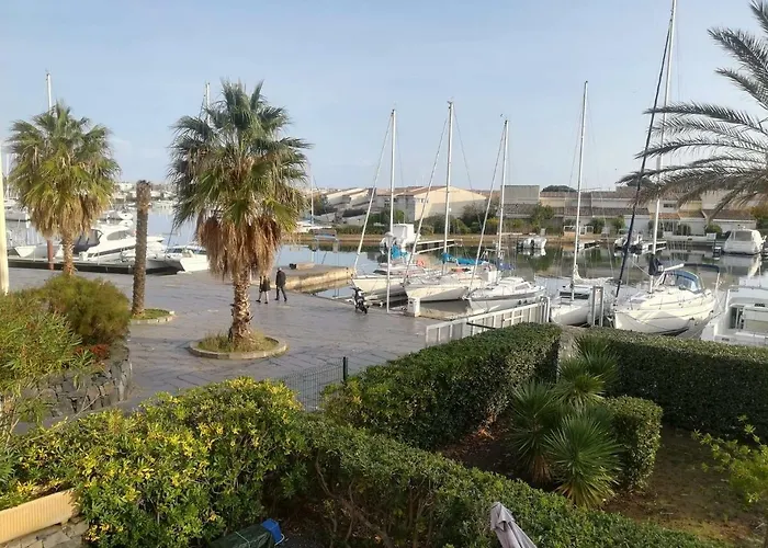 Cap Capistol Le Cap D'agde Vue Port アパート アグド