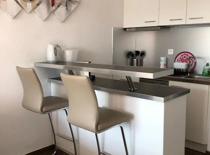 Cap Capistol Le Cap D'agde Vue Port * Агд