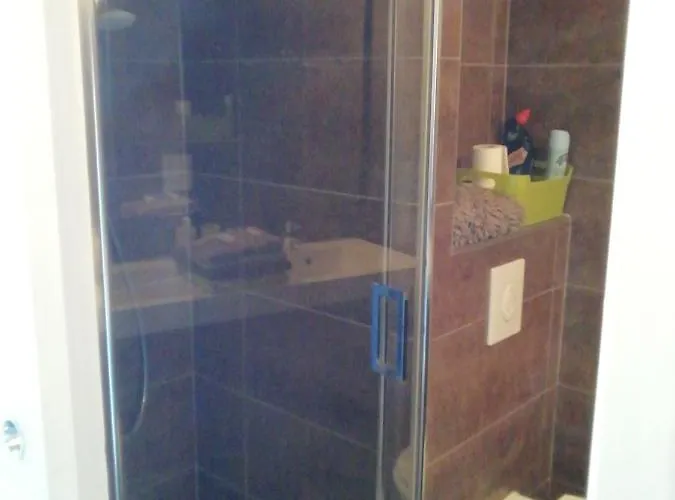 Cap Capistol Le Cap D'agde Vue Port *